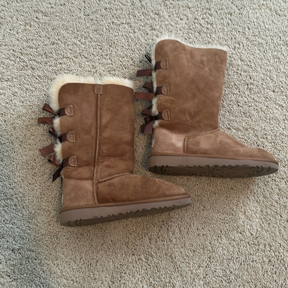 UGG tan boots with bows, size 3